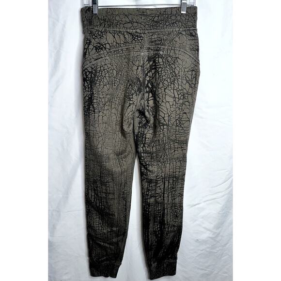 Lululemon Warm Down Joggers Womens Size 6 Tan Black Drawstring Ankle Cuff Sweats - Picture 3 of 4